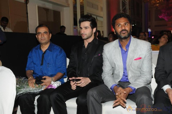 Ramaiya Vastavaiya Movie Promotion at 9th AIACCA 