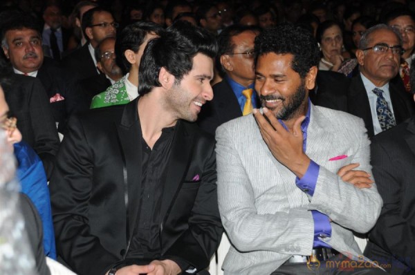 Ramaiya Vastavaiya Movie Promotion at 9th AIACCA 