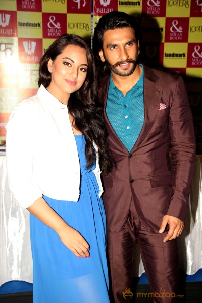 Ranveer & Sonakshi Launch Mills & Boon Novels 