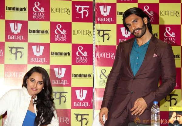 Ranveer & Sonakshi Launch Mills & Boon Novels 