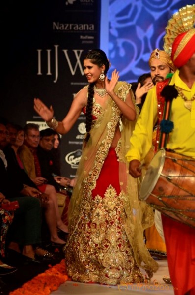 Zareen Khan at Iigj At Iijw 2014