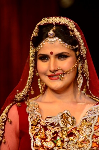 Zareen Khan at Iigj At Iijw 2014