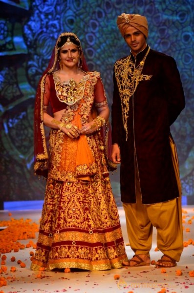 Zareen Khan at Iigj At Iijw 2014