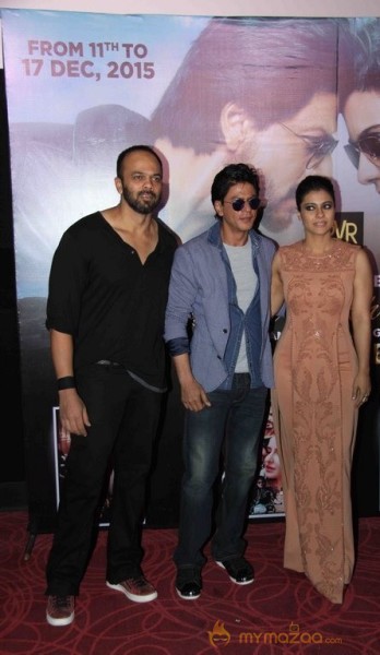 SRK And Kajol At Sneak Preview Show Of Dilwale