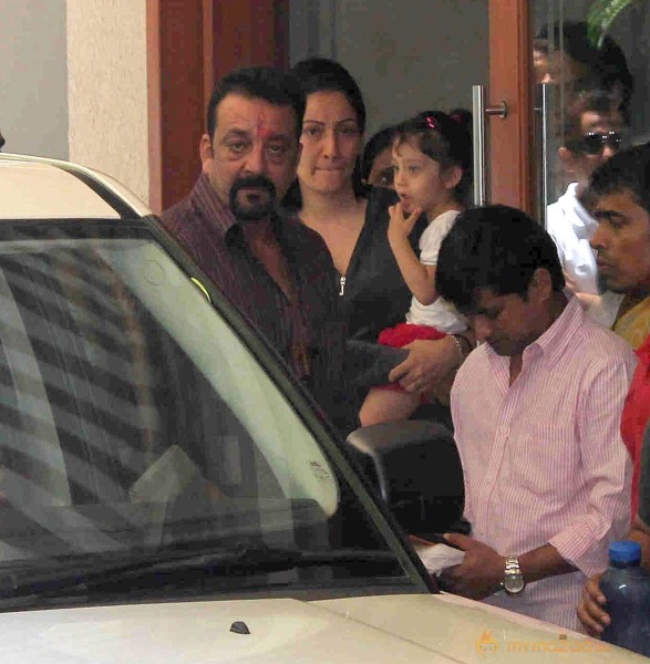 Sanjay Dutt leaving for Jail Photos 