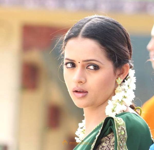 Bhavana Cute and Hot Gallery