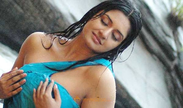 Vimala Raman Photo Gallery