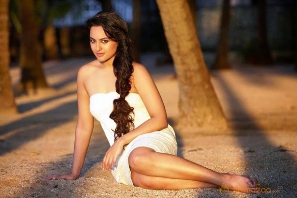 Actress Sonakshi Hot Stills