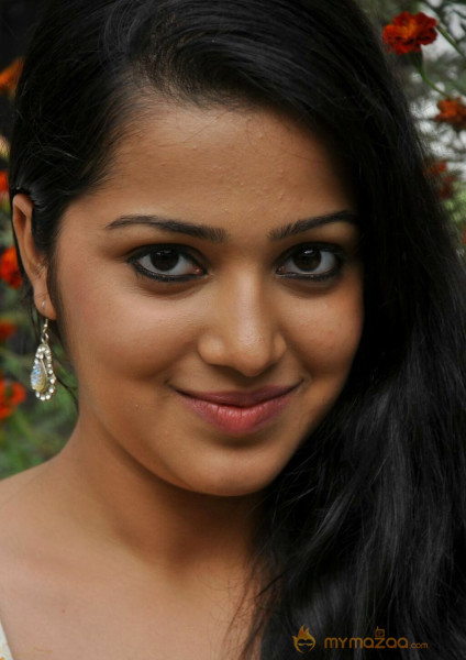 Cute Samskruthy Shenoy Random Images