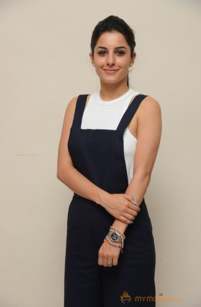 Isha Talwar Latest New Stills