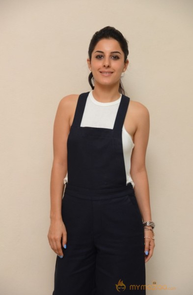 Isha Talwar Latest New Stills