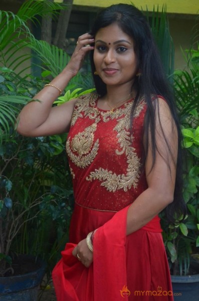 Nivedhitha Tamil Actress Stills  — photo 1