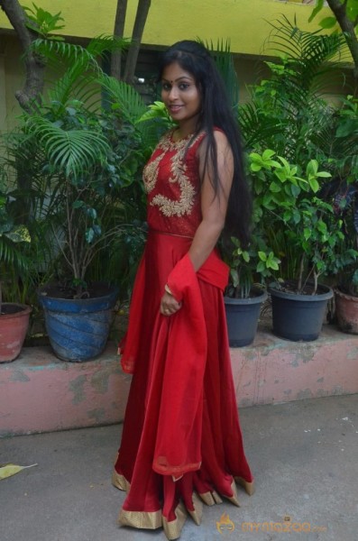 Nivedhitha Tamil Actress Stills  — photo 2
