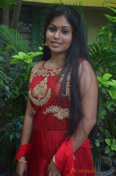 Nivedhitha Tamil Actress Stills  — photo 4