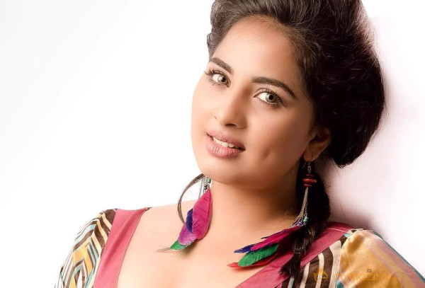 Srushti Dange Cute Beauty in Very Hot Photoshoot