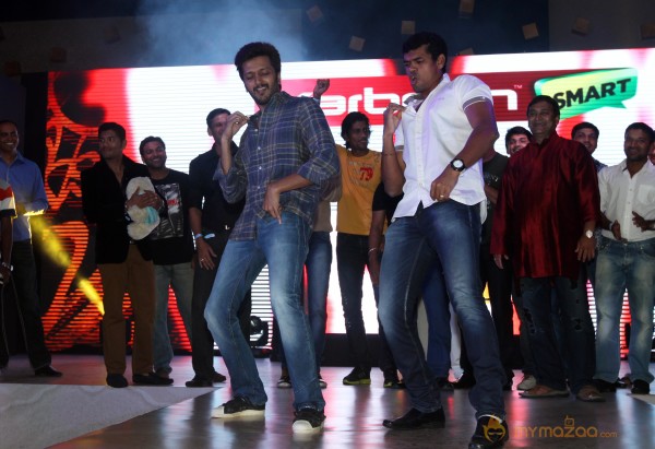 CCL 3 Celebs Glam Night Bash In Hyderabad 