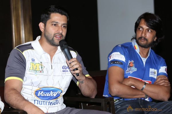 CCL 4 Semi Finals Press Meet Photos