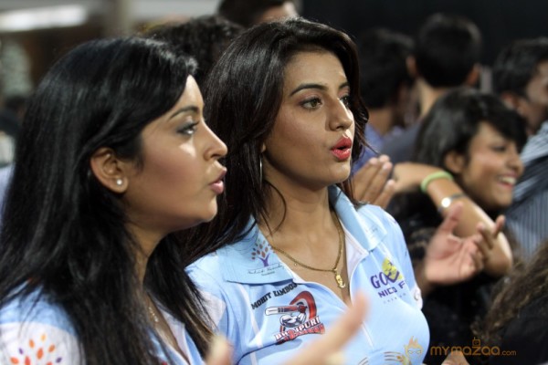 CCL 4 Veer Marathi Vs Bhojpuri Dabanggs Match Photos