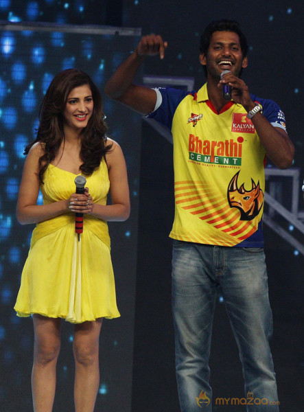 CCL Season 3 Curtain Raiser Pics