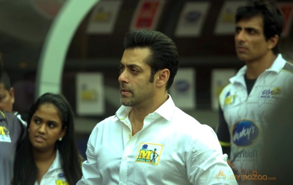 CCL4 Mumbai Heroes Vs Chennai Rhinos Photos