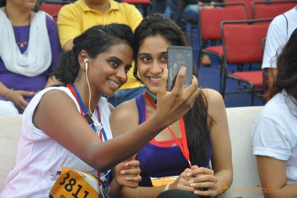 Celebs at 10 K Run Event Photos