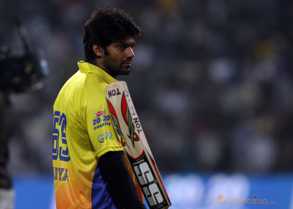 Chennai Rhinos Vs Bengal Tigers CCL 3 Match Gallery 