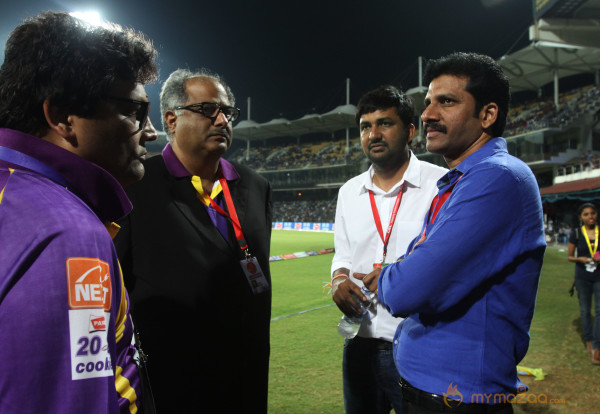 Chennai Rhinos Vs Bengal Tigers CCL 3 Match Gallery 