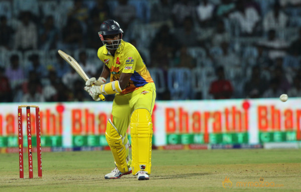 Chennai Rhinos Vs Bengal Tigers CCL 3 Match Gallery 