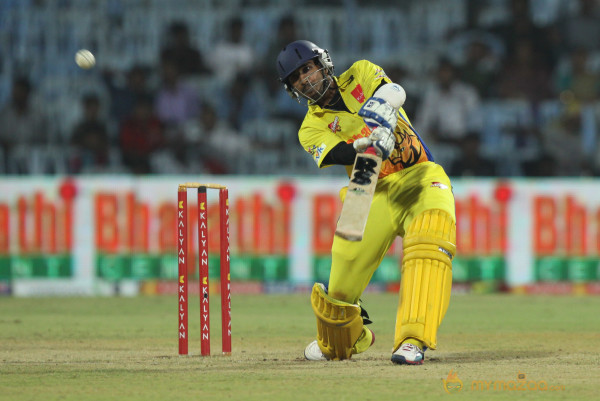 Chennai Rhinos Vs Bengal Tigers CCL 3 Match Gallery 