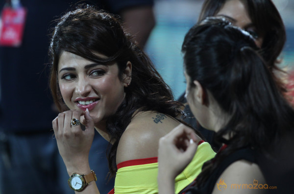 Chennai Rhinos Vs Bengal Tigers CCL 3 Match Gallery 