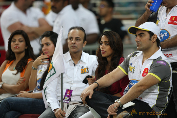  Chennai Rhinos Vs Mumbai Heroes CCL 3 Match Gallery 