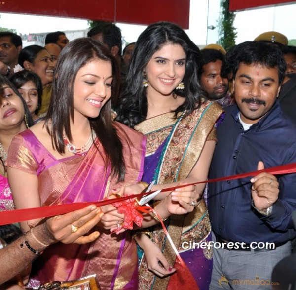 Deeksha Seth Kajal Agarwal at Kalamandir Showroom Launch photos