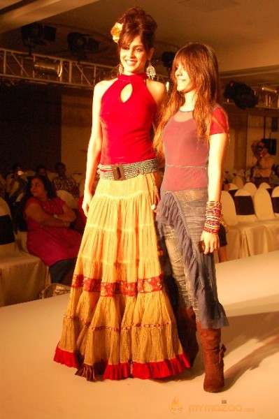 Genelia in Chennai Internation Fashion Week 