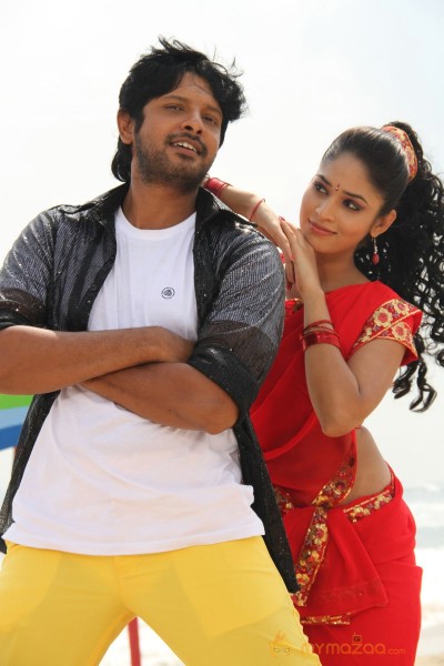 Mai Maranthen Movie Latest Stills