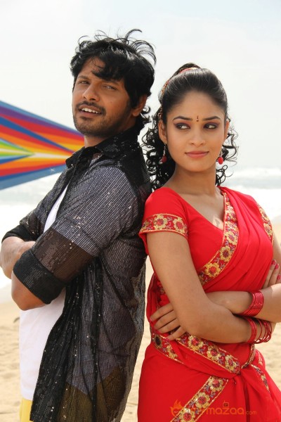 Mai Maranthen Movie Latest Stills