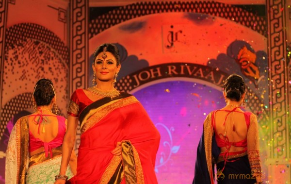 Models Saree Fashion Show Photos