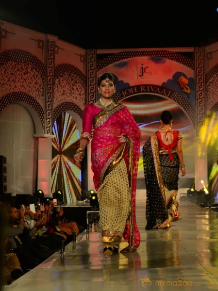 Models Saree Fashion Show Photos