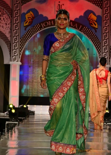 Models Saree Fashion Show Photos