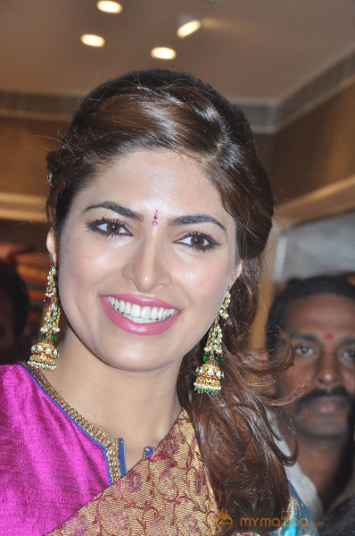 Parvathy Omanakuttan Launch Women's World Store  