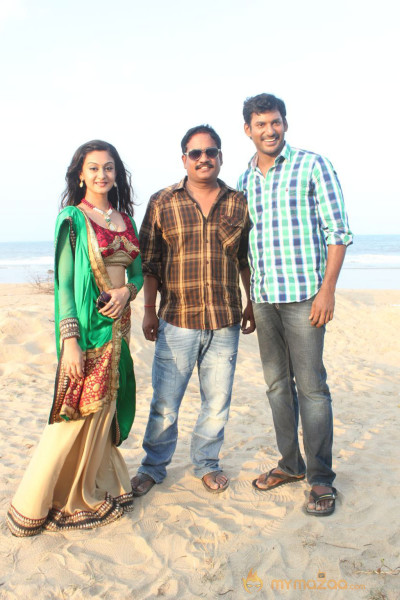 Pattathu Yaanai Movie Onlocation Stills  