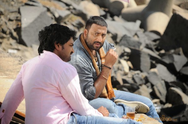 Romba Nallavanda Nee Movie Stills