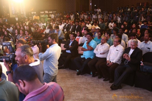 The Music Maestro A.R.Rahman with Premier Fustal Pictures — photo 19