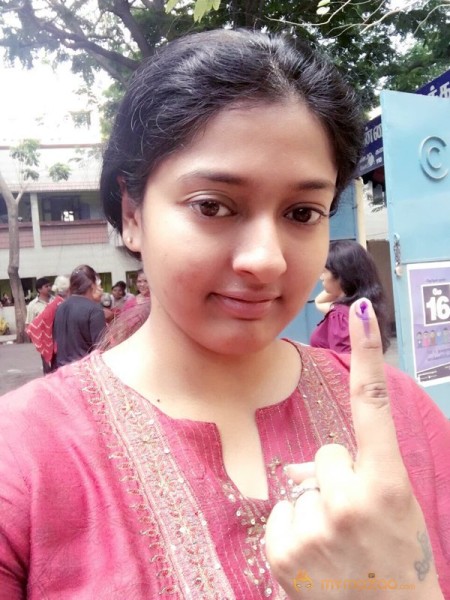 TN Election Celebrity Voting Pics 