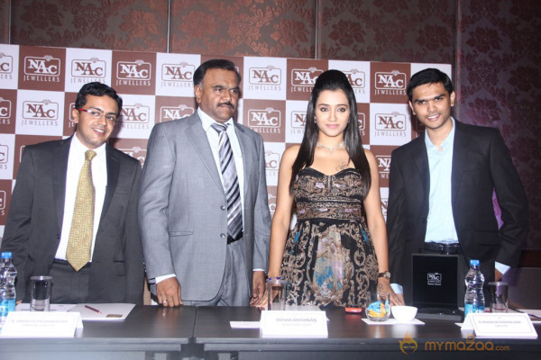 Trisha At NAC Jewellers Press Conference & Fashion Show 