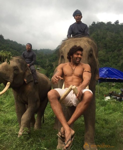 Arya Kadamban Movie Latest Stills