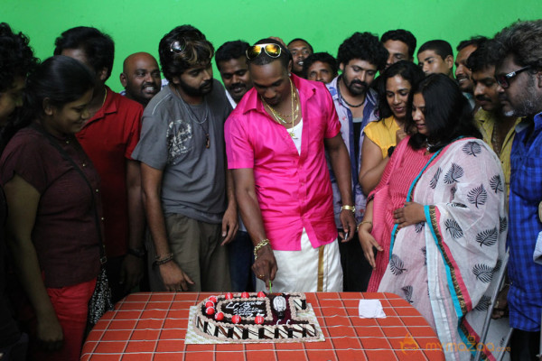 Cricketer Dwayne Bravo At Ula Movie Onlocation Stills 