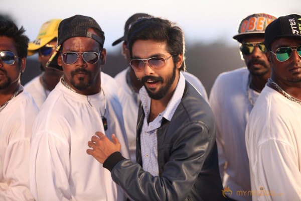 Enakku Innoru Per Irukku GV Prakash Movie Stills 