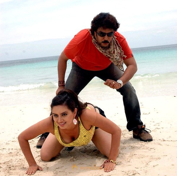 Guru Shishyan 2010 Movie Stills