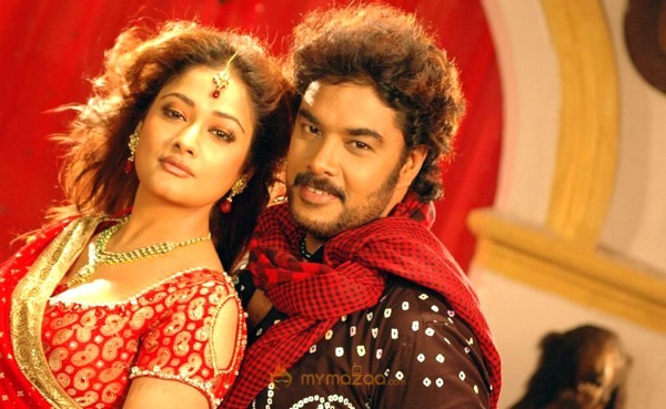 Guru Shishyan 2010 Movie Stills