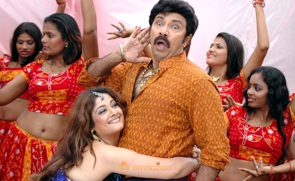 Guru Shishyan 2010 Movie Stills